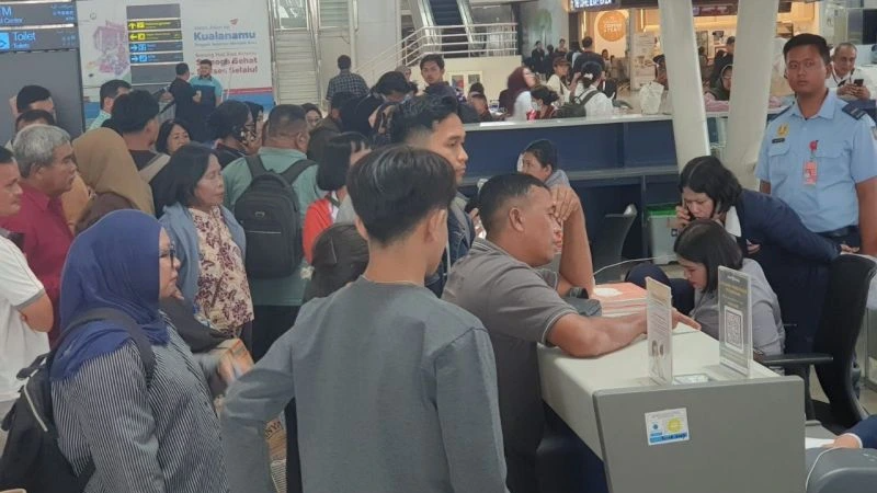 Imbas Erupsi Anak Krakatau: 49 Penerbangan Kualanamu Dibatalkan, Bandara Beroperasi Normal