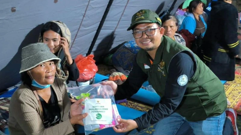 Gunung Sinabung Siaga Usai Semburkan Abu 3.500 Meter, Baznas Salurkan Bantuan Darurat Pengungsi