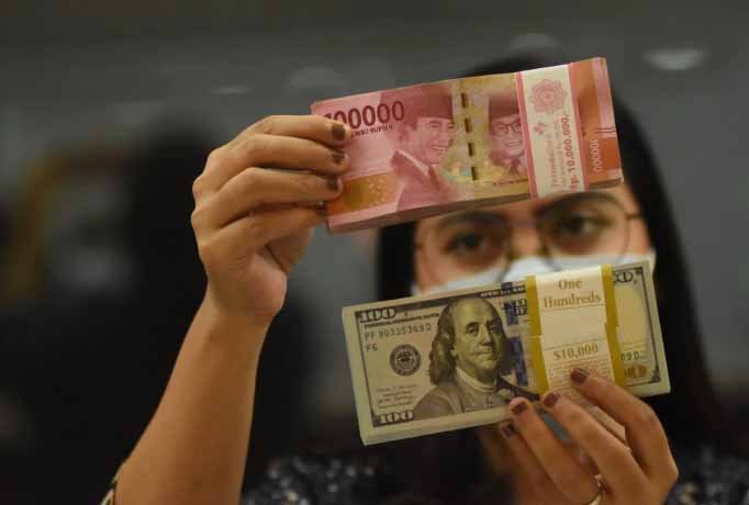 Nilai Tukar Rupiah Bergerak Tipis Dibuka di Level Rp17.646 per Dolar AS