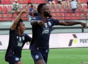 Arema FC vs Bhayangkara Berakhir Tanpa Gol, The Guardians Kian Terpuruk