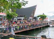 InJourney Catat 70 Ribu Penonton Saksikan Balapan F1 Powerboat Danau Toba 2024