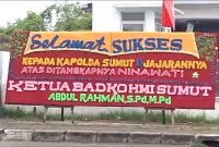 Polda Sumut kedatangan puluhan papan bunga dari masyarakat karena berani menangkap Nina Wati, tersangka penipuan dan penggelapan calo masuk polisi dan TNI. Foto: Humas Polda Sumut