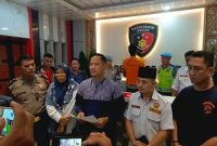 Polrestabes Medan mengungkap kasus hilangnya seorang siswi SMP yang ternyata dibawa kabur teman pria yang dikenal dari medsos. Foto: Humas Polrestabes Medan