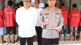 Kabid Humas Polda Sumut Kombes Hadi Wahyudi (kanan) bersama Direktur Reserse Narkoba Kombes Yemi Mandagi dalam paparan hasil pengungkapan kasus narkoba. Foto: Humas Polda Sumut