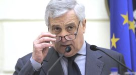 Menlu Italia wanti-wanti pengiriman pasukan NATO ke Ukraina picu Perang Dunia 3. Foto: Antara/Anadolu