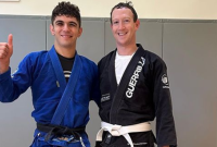 juara dunia One flyweight submission grappling Mikey Musumeci latihan bersama bos Meta Mark Zuckerberg. Foto: Internet