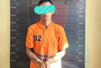 Ayah kandung yang tega memperkosa anak hingga puluhan kali setelah ditangkap Polres Taput. (Foto: Istimewa)