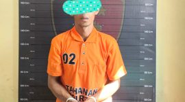 Ayah kandung yang tega memperkosa anak hingga puluhan kali setelah ditangkap Polres Taput. (Foto: Istimewa)