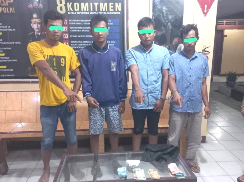 Polsek Serbelawan meringkus empat komplotan pencuri uang koperasi PT PNM Mekar. Foto: Humas Polres Simalungun