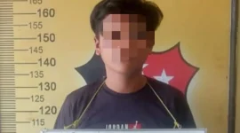 Remaja berinisial MR setelah ditangkap polisi karena ikut aksi tawuran di Jembatan Yong Panah Hijau, Kecamatan Medan Labuhan. (Foto: Istimewa)