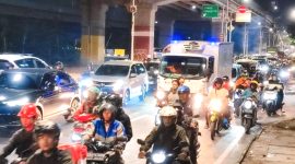 Tips mudik agar tidak mengalami kondisi statis yang bisa menyebabkan konsentrasi berkurang hingga kecelakaan. Foto: Antara/Syaiful Hakim