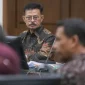 Majelis Hakim menjatuhkan vonis 10 tahun penjara dan denda Rp 300 juta terhadap mantan Menteri Pertanian Syahrul Yasin Limpo dalam perkara korupsi di Kementan.