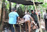 Personel Polsek Dolok Masihul bersama unsur Forkopimcam menindak gubuk narkoba di Desa Bajaronggi, Kecamatan Dolok Masihul. Foto: Humas Polres Serdang Bedagai