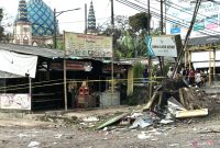 Lokasi terjadinya kecelakaan bus pariwisata Trans Putera Fajar yang mengangkut rombongan siswa SMK Lingga Kencana Depok di Jalan Raya Kampung Palasari, Kecamatan Ciater, Kabupaten Subang, Jawa Barat, Minggu (12/5/2024). Foto: Antara/Rubby Jovan