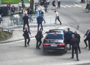 PM Slovakia Robert Fico Diberondong Usai Rapat Kabinet, Begini Kondisinya