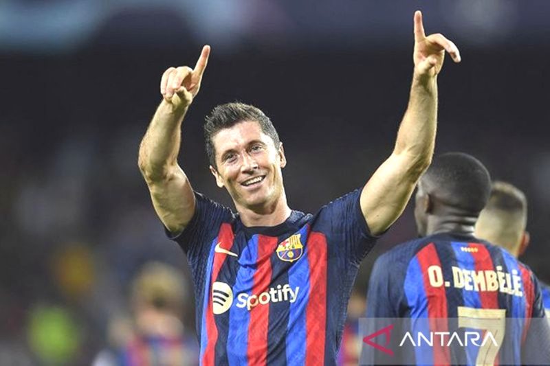 Barcelona menelan kekalahan dari Girona pada pekan ke-34 La Liga Spanyol. Hasil ini membuat Real Madrid memastikan diri sebagai juara La Liga 2023/2024. Foto: Antara/AFP