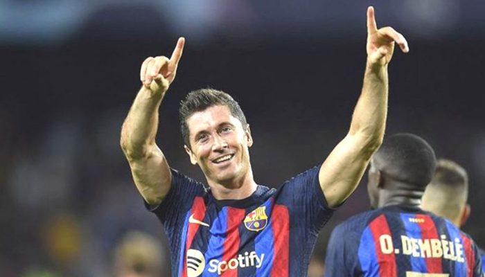 Barcelona vs Real Betis 3-1: Raphinha Bersinar, Laga Perpisahan Lewandowski di Camp Nou