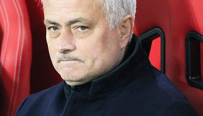 Mourinho Dikabarkan Menjadi Juru Taktik Klub Papan Atas di Turki