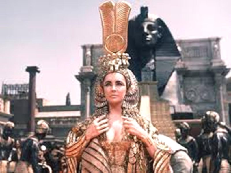 Foto: film Cleopatra yang dibintangi Elizabeth Taylor, salaha satu pemimpin wanita dalam sejarah kuno.
