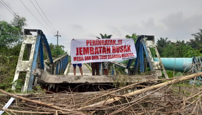 Jembatan di Desa Bandar Setia Ambruk Diduga Digerogoti Maling