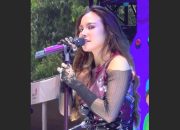 Mahalini Menangis saat Konser, Singgung Hujatan yang Diterima