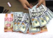 Rupiah Melemah Jelang Pidato Powell, Pasar Waspadai Sikap Hawkish The Fed