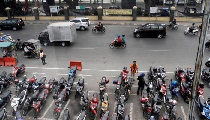 Kadishub Medan Sebut Pelataran Minimarket Masuk Parkir Berlangganan