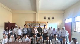 Tim Pengabdian USU menggelar pendidikan anti-bullying di SMA Padamu Negeri Medan. Foto: Dok. Tim Pengabdian USU