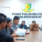 Eva Meliani Pasaribu, anak mendiang wartawan Rico Sempurna Pasaribu bersama LBH Medan dan KKJ Sumut membuat laporan ke Puspom AD. Foto: Dok. LBH Medan