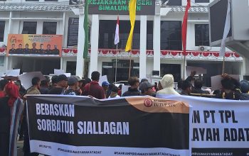 Demo Masyarakat adat