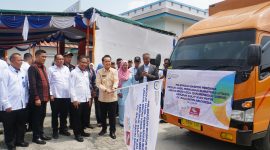 Mitra binaan Pertamina Patra Niaga Sumbagut CV Raja Patin Indonesia melakukan ekspor perdana produk UMKM ke Malaysia, Rabu (3/7). Foto: Pertamina Patra Niaga Sumbagut