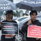 KKJ Sumut dan pegiat HAM di Kota Medan menggelar Aksi Kamisan mendesak penegakan hukum kasus dugaan pembunuhan wartawan Rico Sempurna Pasaribu. Foto: KKJ Sumut