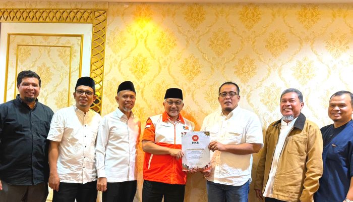 Aulia Rachman Terima B1KWK dari PKS, Ahmad Syaikhu Minta Partai Bekerja Totalitas