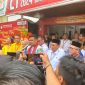 Bacalon Gubernur Sumut Bobby Nasution saat memberikan keterangan seusai mendaftar ke KPU Sumut. Foto: Satria Hadhi Ningtyas/topikseru.com