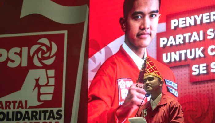 Raja Juli Sebut Kaesang Tidak Akan Maju Pilkada 2024: PSI Taat Konstitusi