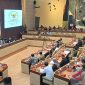 Rapat Dengar Pendapat (RDP) Komisi II DPR RI, KPU, dan Pemerintah pada Minggu dengan agenda tunggal pembahasan Rancangan PKPU Nomor 8 Tahun 2024 di Kompleks Parlemen, Senayan, Jakarta, Minggu (25/8/2024). Foto: Antara/Melalusa Susthira K.