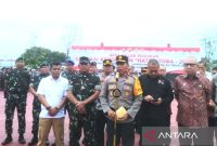 Wakil Kepala Polda Sumut Brigjen Pol Rony Samtana memberikan keterangan terkait pengamanan PON XXI, di Medan, Sumatera Utara, Jumat (23/8/2024). Foto: Antara/M. Sahbainy Nasution