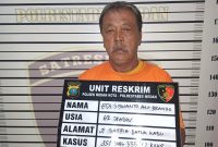 Unit Rekrim Polsek Medan Kota meringkus preman mabuk yang ancam pedagang pakai parang. Foto: Humas Polsek Medan Kota