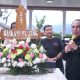 Bakal Calon Gubernur Sumatera Utara, Edy Rahmayadi saat melakikam ziarah ke makam eks Ketua DPRD Sumut, Baskami Ginting. Foto: Istimewa