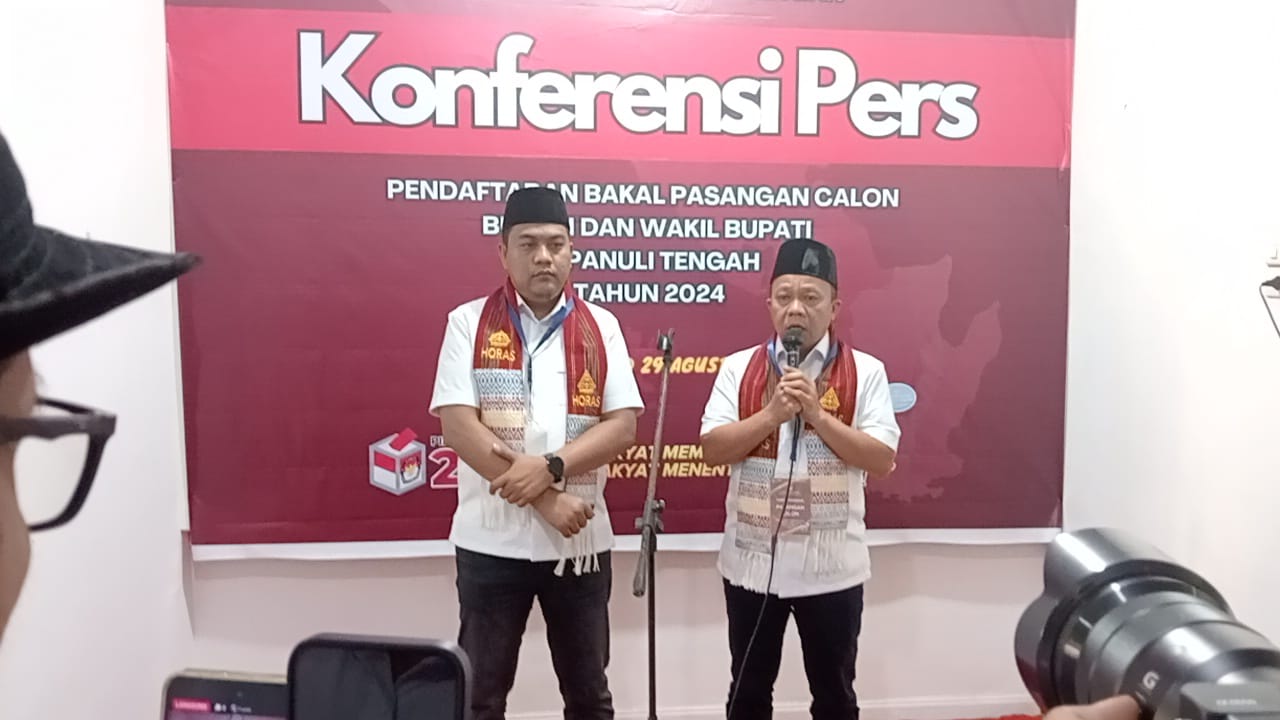Bakal Pasangan Calon Bupati-Wakil Bupati Tapteng, Kiyedi Pasaribu - Darwin Sitompul. Foto: Topikseru.com