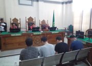 Karena Memproduksi Miras, Empat Orang Dituntut 2,5 Tahun Penjara