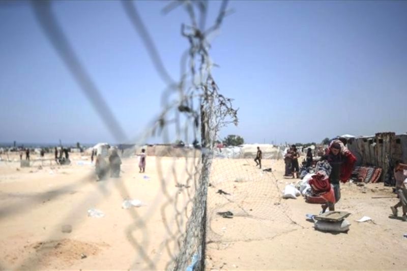 Ilustrasi - Kondisi warga Palestina di Jenin, Tepi Barat, mengungsi ke daerah yang lebih aman. Foto: Antara/Anadolu