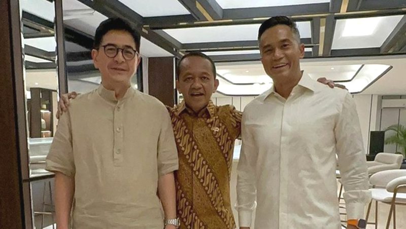 Tangkapan layar Menteri ESDM Bahlil bersama dua kubu Kadin, Arsjad Rasjid dan Anindya Bakrie.