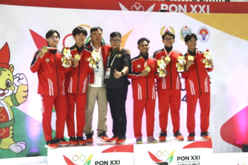 Tim barongsai Aceh meraih emas pada nomor pekingsai kecepatan Pekan Olahraga Nasional (PON) XXI/2024 Aceh-Sumatera Utara yang berlangsung di Martial Arts Arena, Kompleks Sumut Sport Center, Deli Serdang, Sumut, Jumat (6/9/2024). Foto: Antara/HO-PB PON