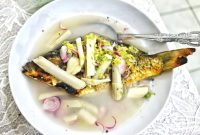 Hidangan Hollat yang kaya rempah, masakan tradisonal asal Tapanuli Selatan, Sumatera Utara. Foto: steemit.com/kakilasak