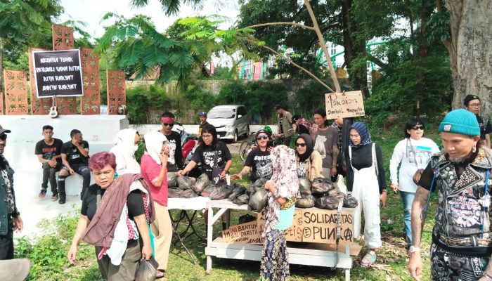 Tebar Pesan Solidaritas, Komunitas Punk Rock Medan Gelar Pasar Gratis