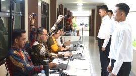 Proses pendaftaran calon pegawai negeri sipil (CPNS) di lingkungan Kanwil Kemenkumham DIY, Kamis (5/9/2024). Foto: Antara/HO-Kemenkumham DIY