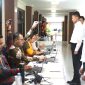 Proses pendaftaran calon pegawai negeri sipil (CPNS) di lingkungan Kanwil Kemenkumham DIY, Kamis (5/9/2024). Foto: Antara/HO-Kemenkumham DIY