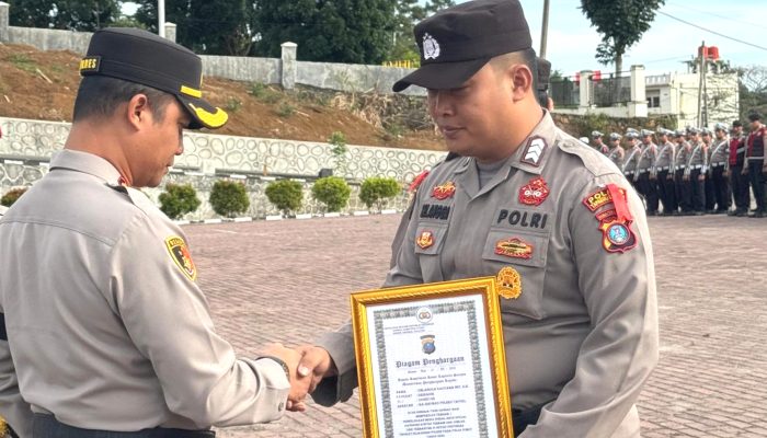 Brigadir Erlangga Gautama, Sosok di Balik Sukses Polres Tapsel Manfaatkan Media Sosial