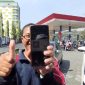 Salah satu pendaftar subsidi tepat pertalite bernama Agung di Surabaya, Jawa Timur, Selasa (3/9/2024). Foto: Antara/HO-Pertamina Patra Niaga